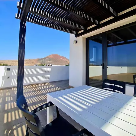 بيت ضيافة Maar House لاجاريس