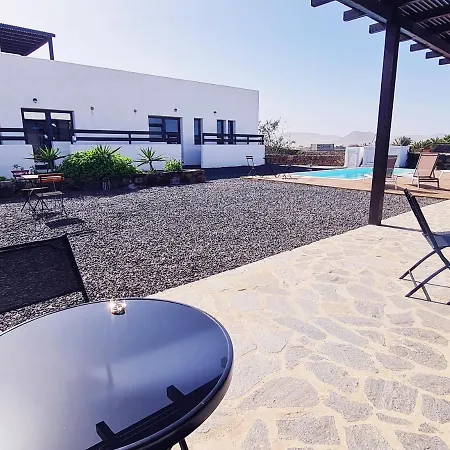 بيت ضيافة Maar House لاجاريس