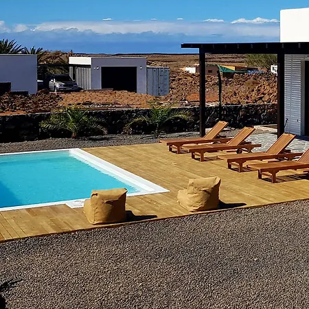 Maar House 3* لاجاريس