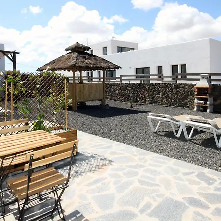 Guest house Maar House