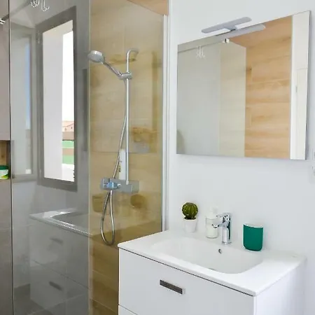 Maar House 3*