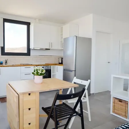 Maar House 3* لاجاريس