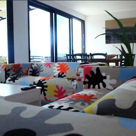 Πανσιόν Maar House Lajares