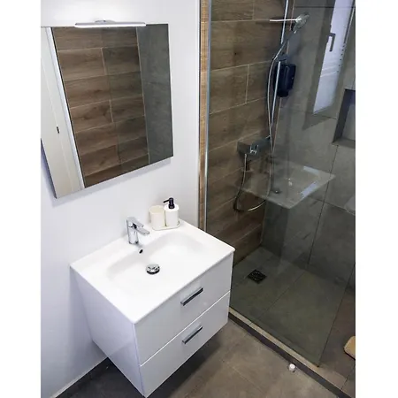 Гостевой дом Maar House Лахарес