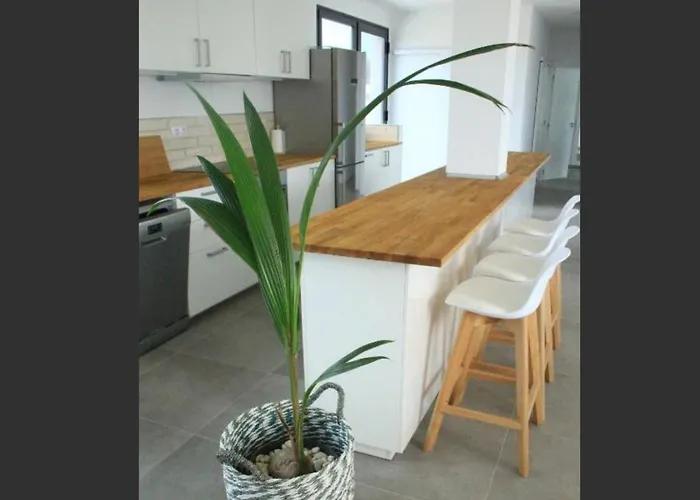 Maar House בית הארחה