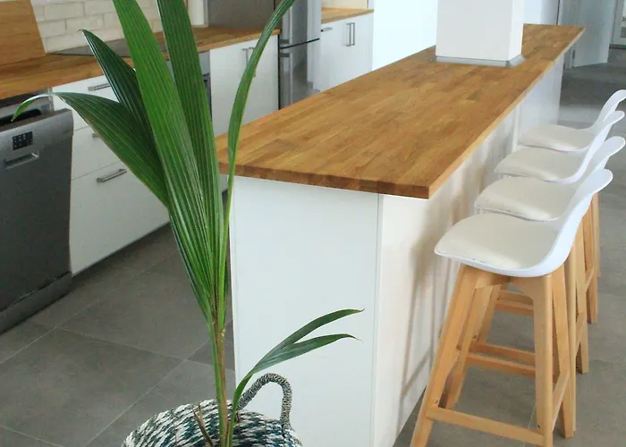 Maar House בית הארחה